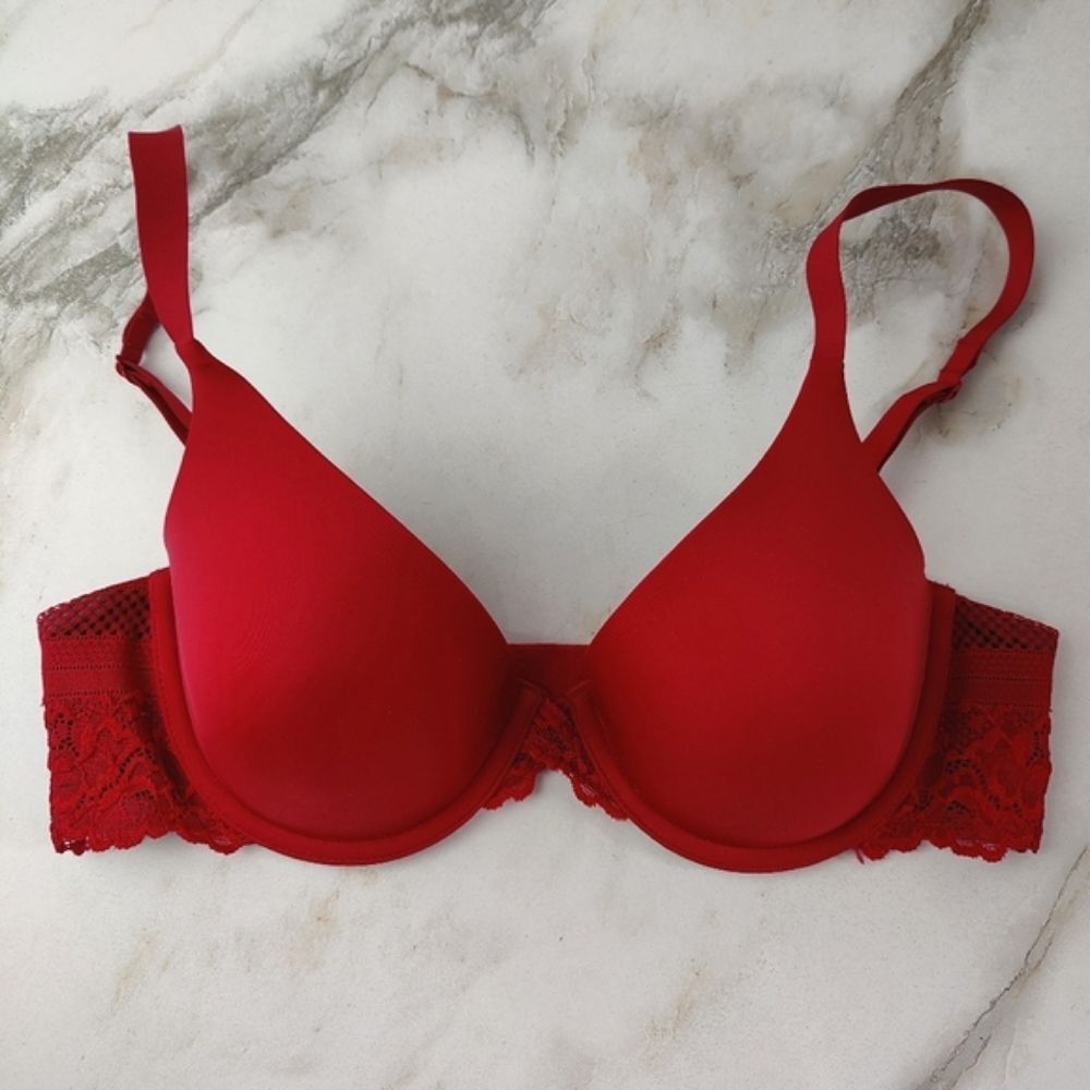 EUC Maidenform Red Lace Trim Lightly Lined T-shirt Underwire Bra, 36B